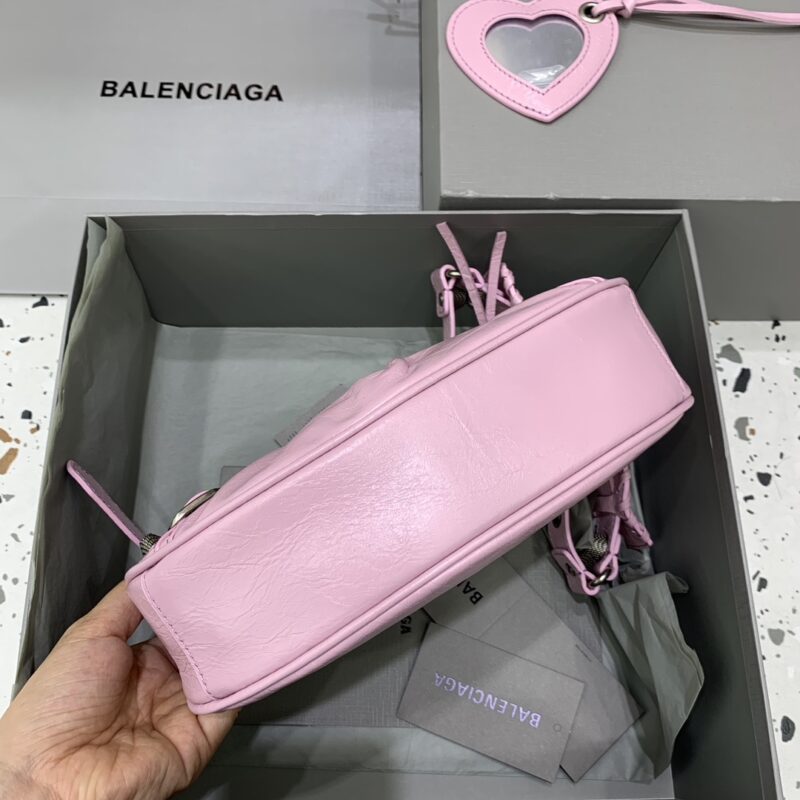 20230720_i1689821311_3921_3 Replica Balenciaga Le Cagole Pink - Image 2