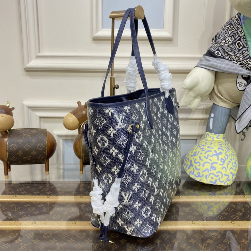 20230727_i1690456558_4070_2 Replica Louis Vuitton Neverfull MM Denim Blue - Image 5