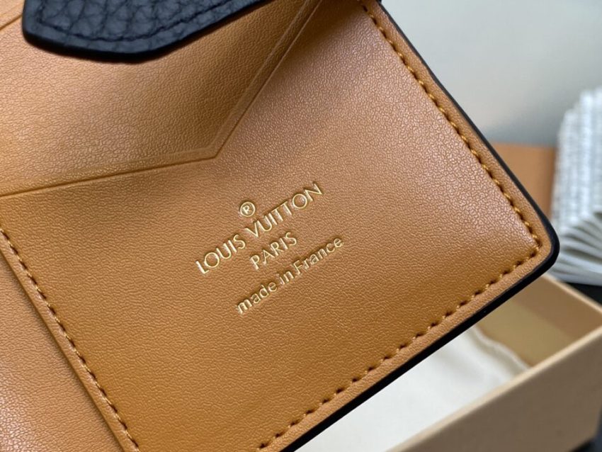 20230828_i1693154312_4156_7 Replica Louis Vuitton Vertical Compact Wallet Black - Image 6