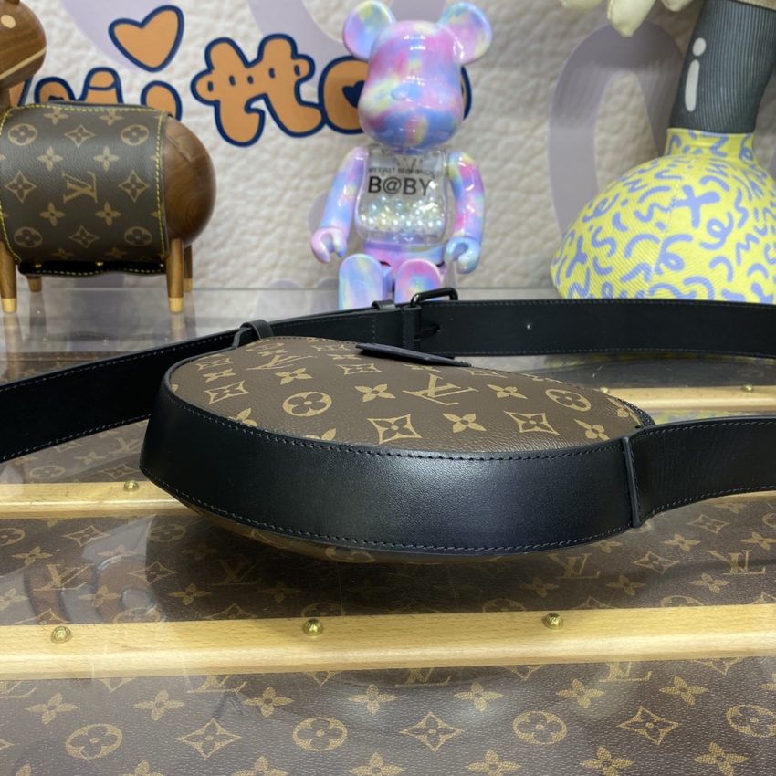 20231016_i1697459680_7816_3 Replica Louis Vuitton Moon Crossbody Brown - Image 8