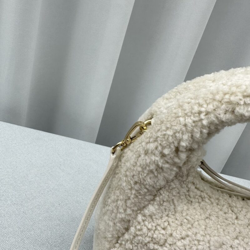 20231125_i1700888131_5097_4 Replica Miu Miu Wander White Wool - Image 6
