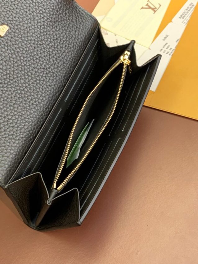 20240103_i1704253008_7340_4 Replica Louis Vuitton Capucines Long Black - Image 4
