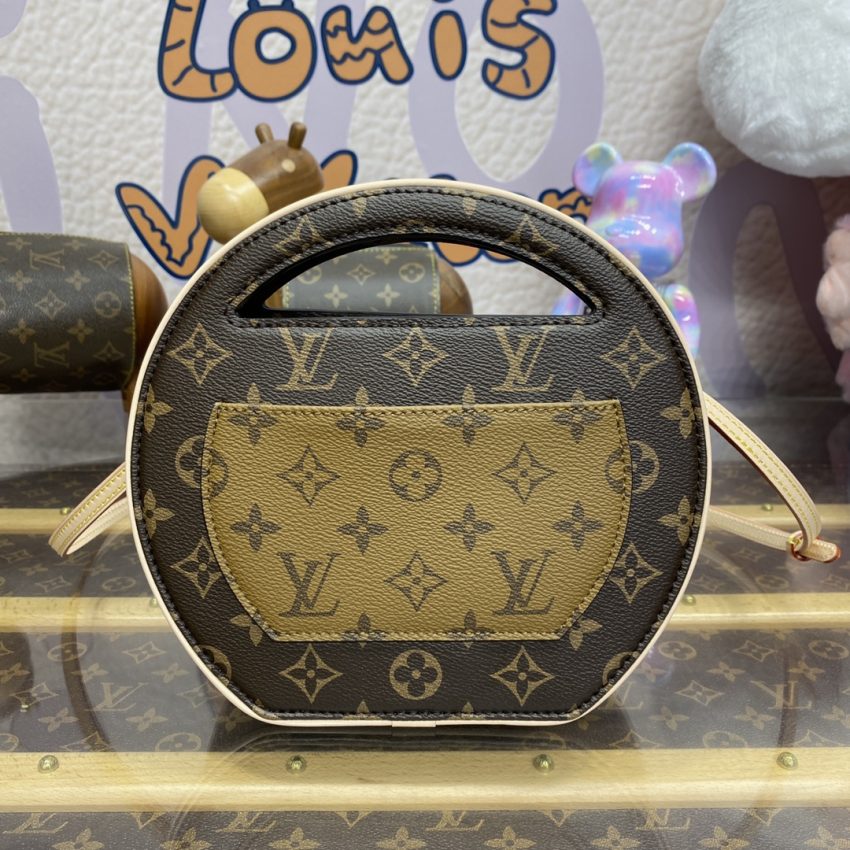 20240321_i1711024428_373_1 Replica Louis Vuitton Around Me - Image 2