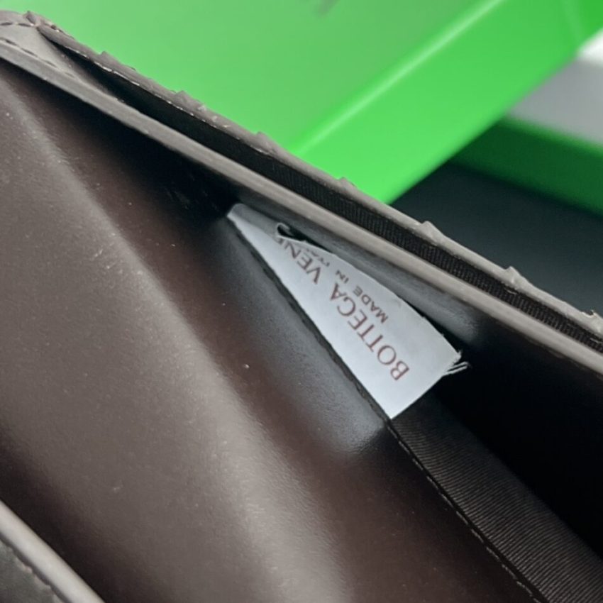 20240721_i1721549966_8783_5 Replica Bottega Veneta Folding Long Wallet - Image 7