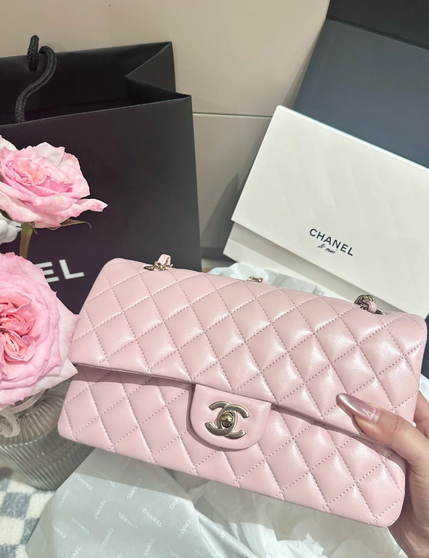 replica chanel classic flap 25cm red replica chanel classic flap 25cm red