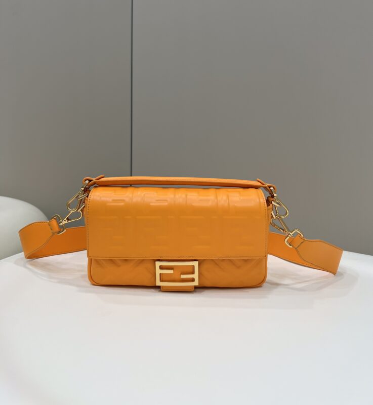a1-2-16 Replica Fendi Baguette Orange