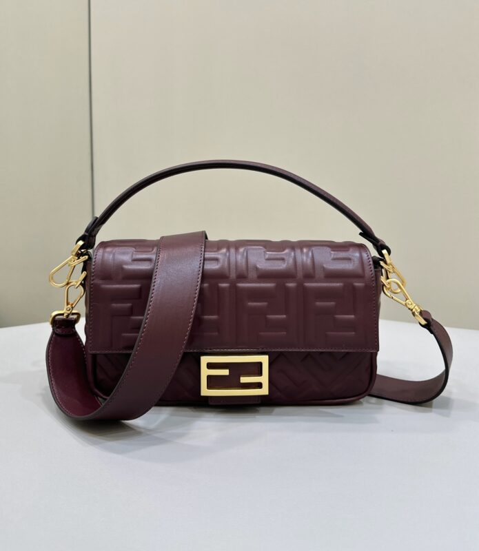 a1-50 Replica Fendi Baguette Bordeaux