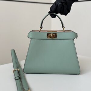 Elementor 页面 #30180 Replica Fendi Peekaboo Medium Light Green