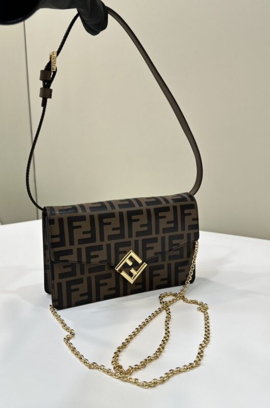 a2-60 Replica Fendi Baguette Wallet on Chain - Image 2