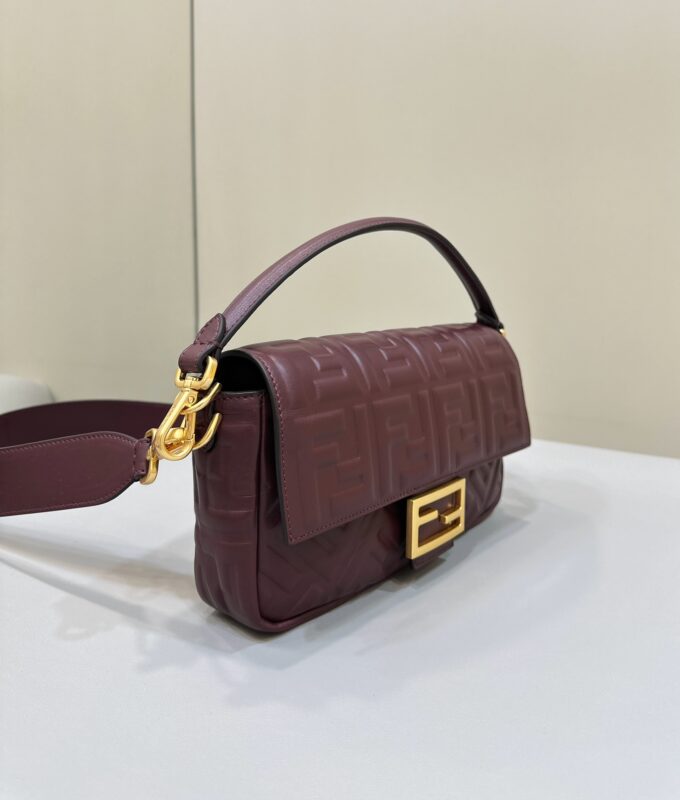 a3-48 Replica Fendi Baguette Bordeaux - Image 3
