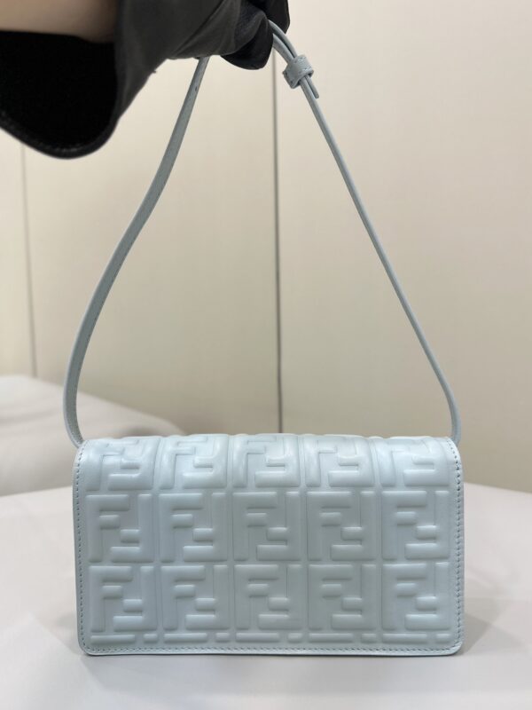 a4-1-33 Replica Fendi Baguette Small Sky Blue - Image 3