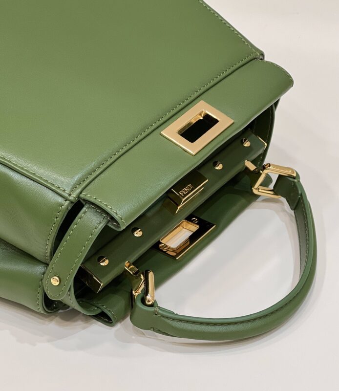 a5-1-21 Replica Fendi Peekaboo Green - Image 5