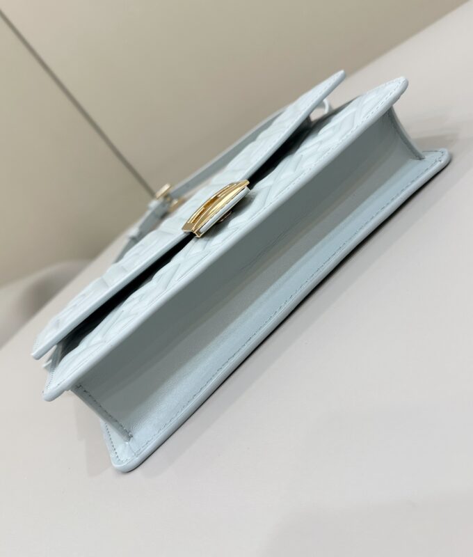 a5-1-33 Replica Fendi Baguette Small Sky Blue - Image 4
