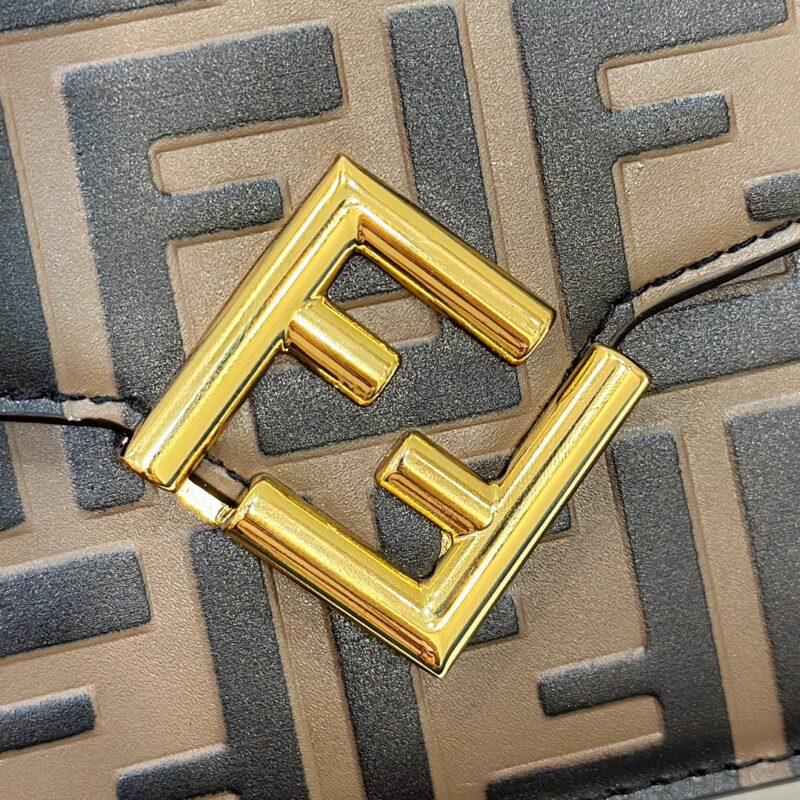 a6-60 Replica Fendi Baguette Wallet on Chain - Image 6