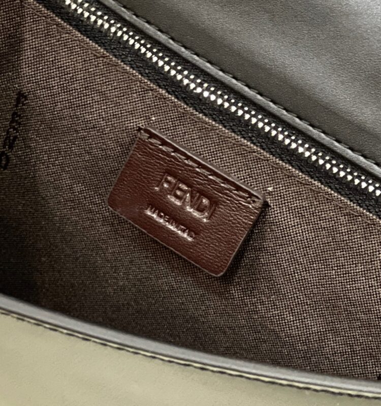 a7-52 Replica Fendi Baguette Pouch Black - Image 6