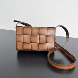 Elementor 页面 #30163 Replica Bottega Veneta Cassette 2.0 Brown