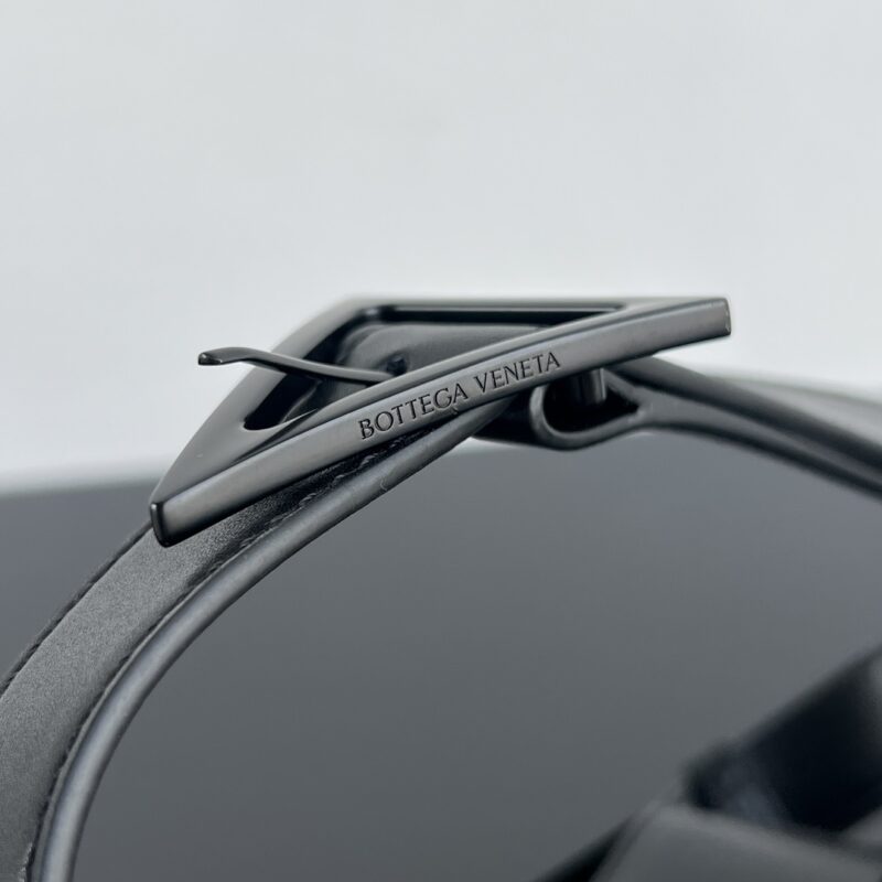 aa5-24 Replica Bottega Veneta Cassette 2.0 Black - Image 5