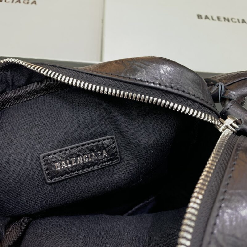 aa7-70 Replica Balenciaga Cagole Crossbody - Image 7