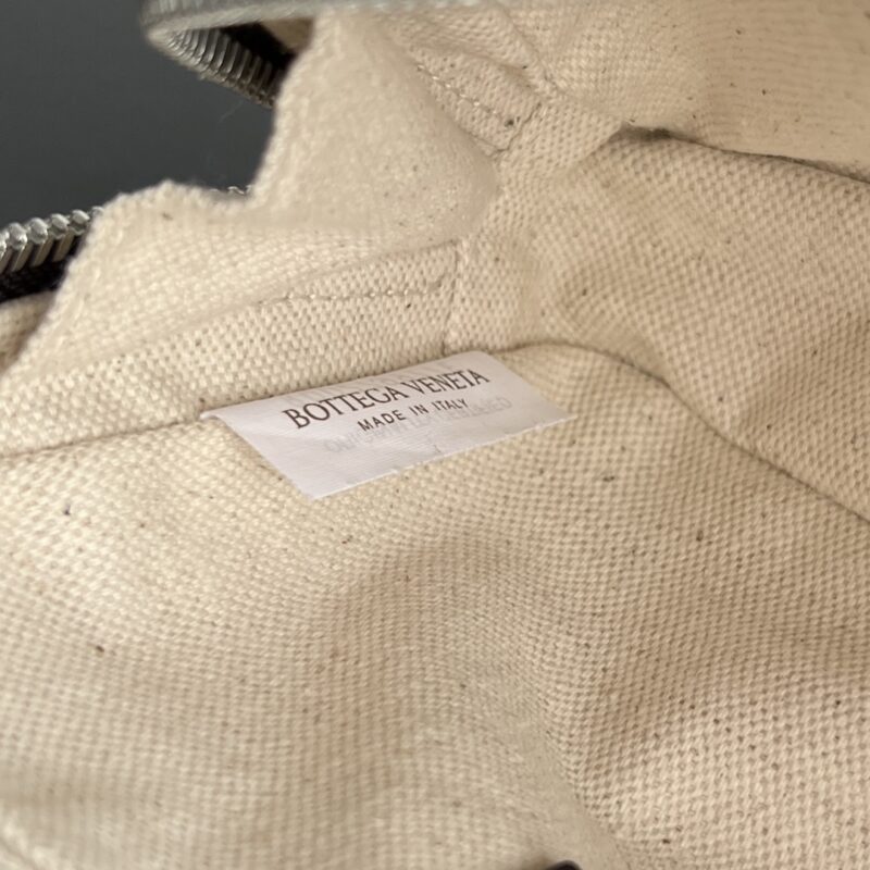 aa8-26 Replica Bottega Veneta Small Clutch - Image 9