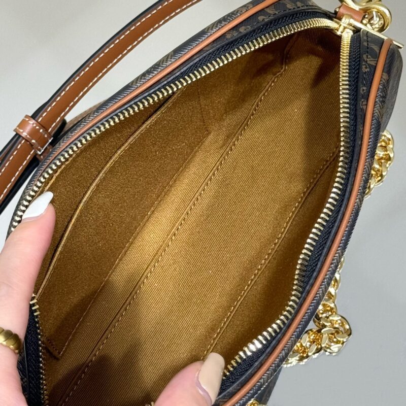 i1701708293_340_7 Replica Celine Triomphe Camera Bag - Image 8