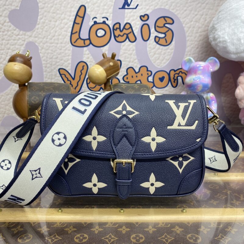 img_1698de7a_20240413_i1713015019_6861_0 Replica Louis Vuitton Nano Diane Satchel Blue-Pink