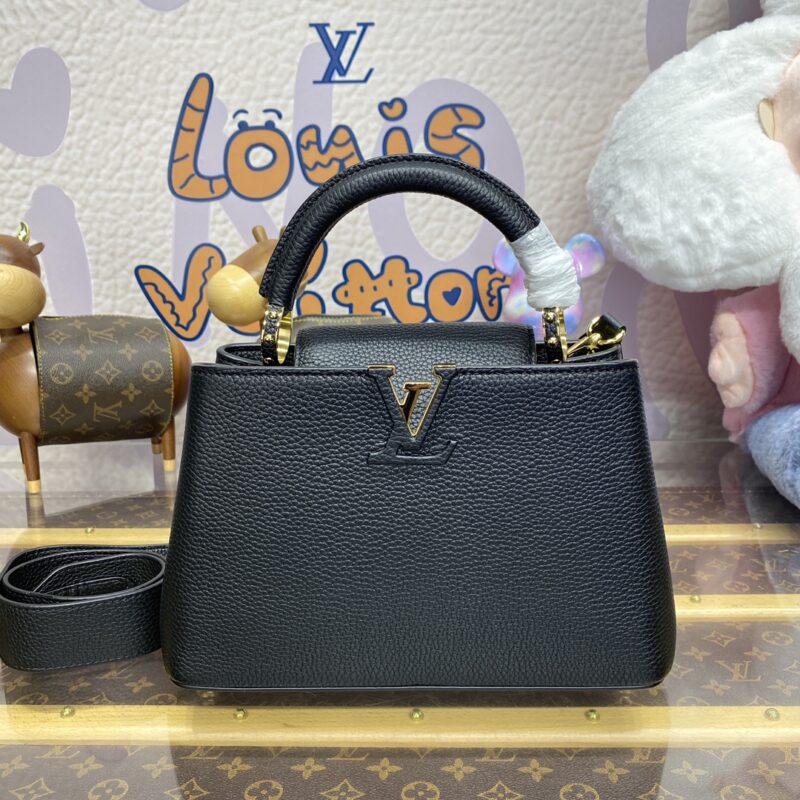 img_1698de7a_20240724_i1721818956_8011_0-1-1 Replica Loius Vuitton Capucines Full Black
