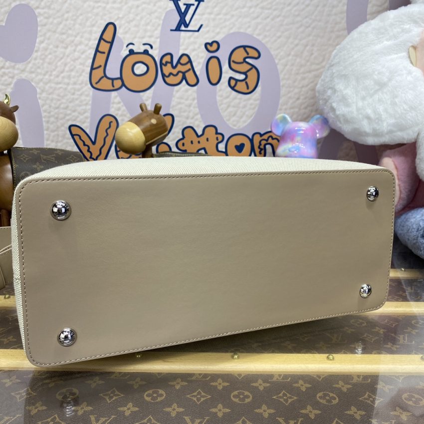 img_1698de7a_20240726_i1721999457_125_0-1-1 Replica Loius Vuitton Capucines Beige Silk - Image 3