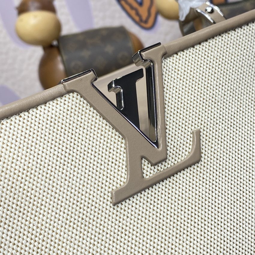img_1698de7a_20240726_i1721999457_7795_0-1-1 Replica Loius Vuitton Capucines Beige Silk - Image 10