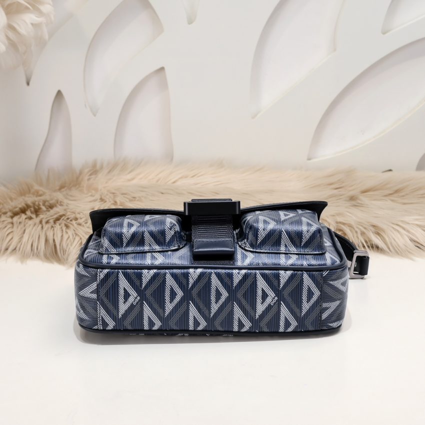 img_a189b943_20231109_i1699499543_447_5 Replica Dior Hit the Road messenger bag black - Image 3