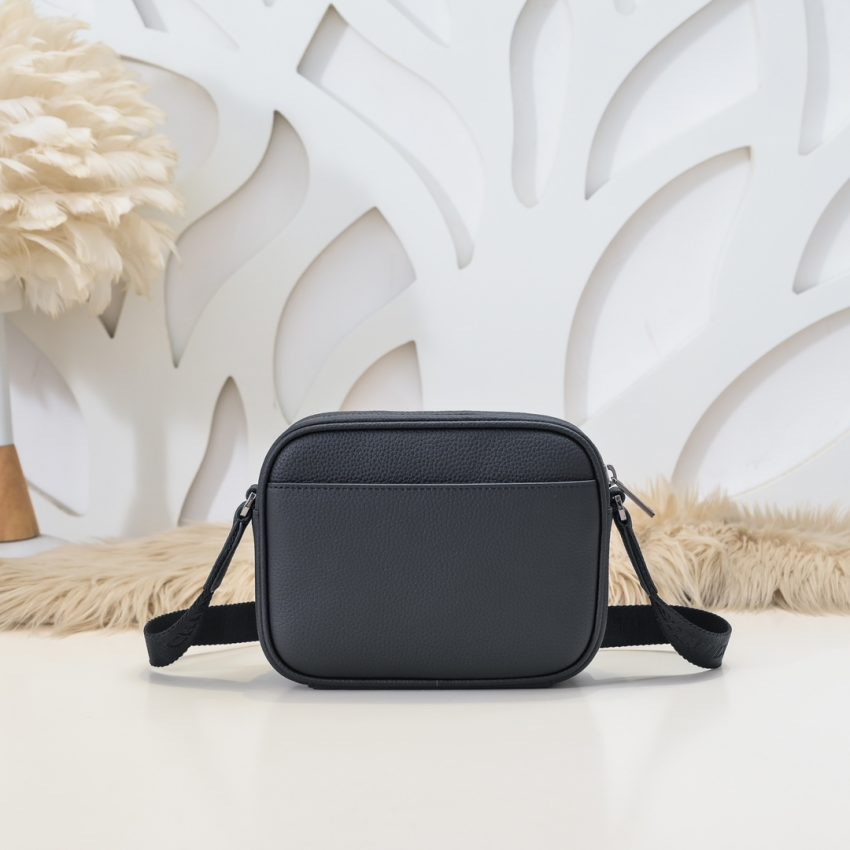 img_a189b943_20240913_i1726170833_213_0-1-1 Replica Dior Rider Zipped Messenger Bag Black - Image 3