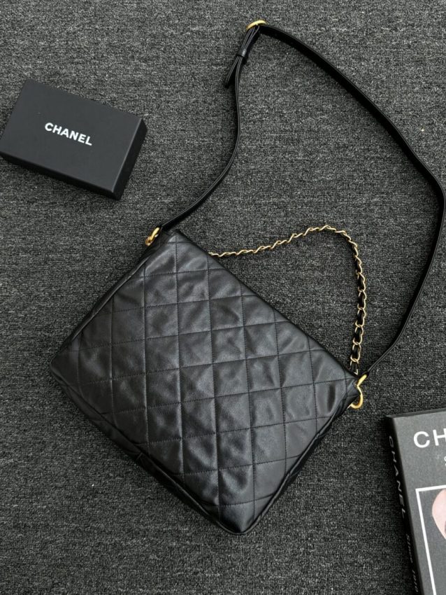 wsxcWeb_6e471929_o_1hrd97mgrsqvjute3v8di1qipj.jpeg Replica CHANEL 24p Postman Bag Small Black - Image 3