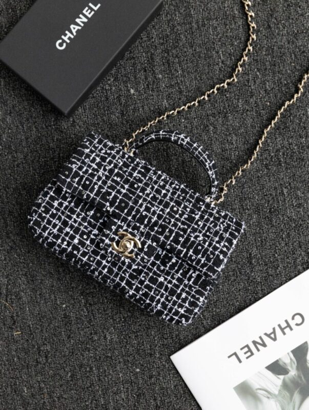 wsxcWeb_6e471929_o_1hsmr6iob1ccs1jg71p5s1la143l7.jpeg Replica CHANEL 24p Tweed Black and White