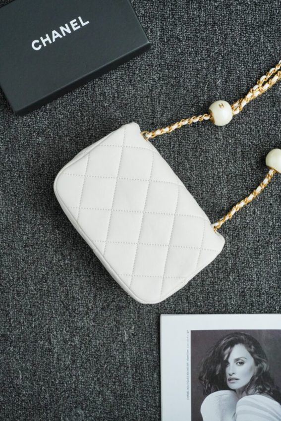 wsxcWeb_6e471929_o_1htr8242l1co810gqc42a7kash1.jpeg Replica CHANEL CF Double Pearl White - Image 8