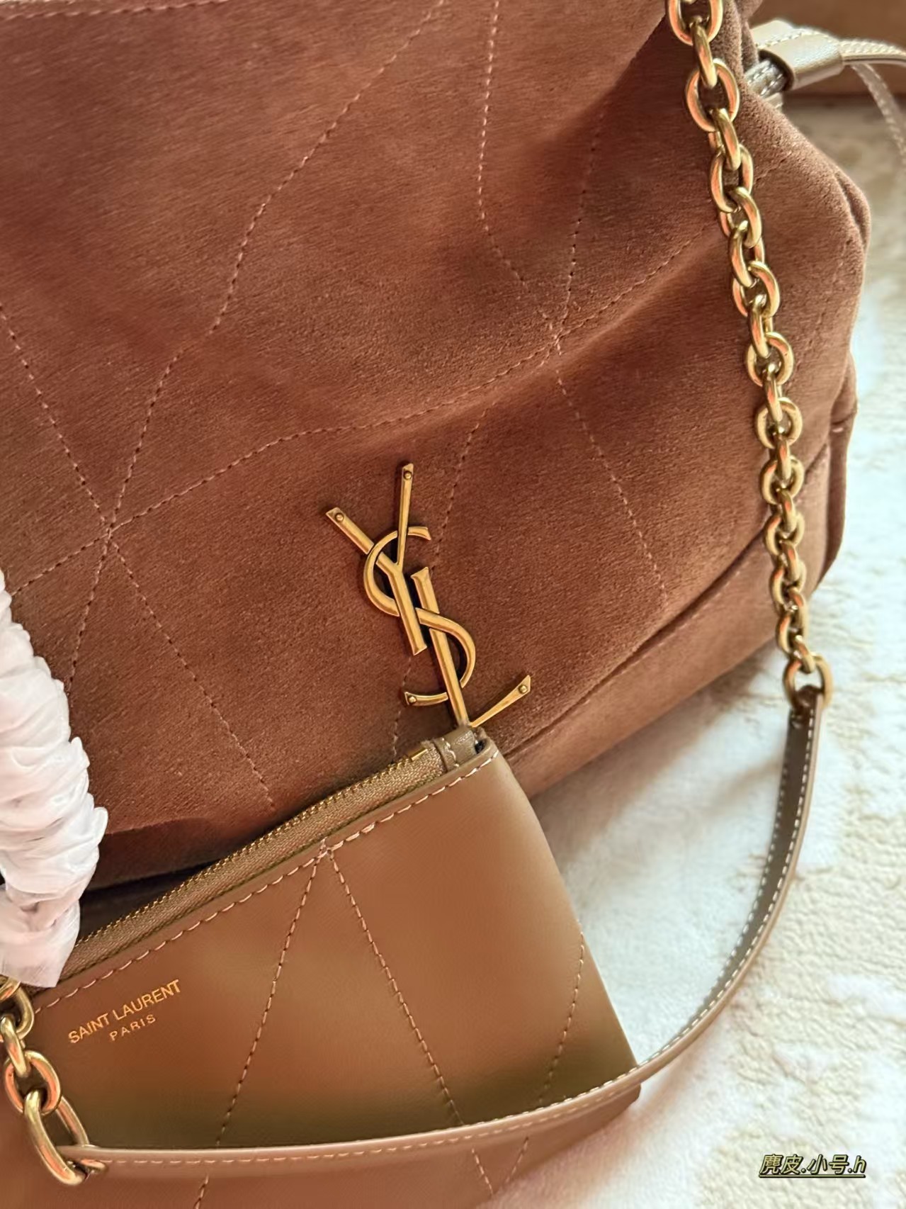 18eae907243500e5661d9025065f9f11 Chanel 25A suede color-blocked hobo bag - Image 5