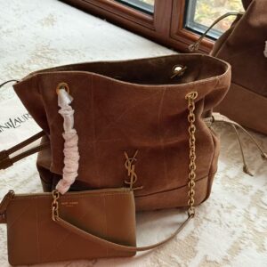 Elementor 页面 #30879 Chanel 25A suede color-blocked hobo bag
